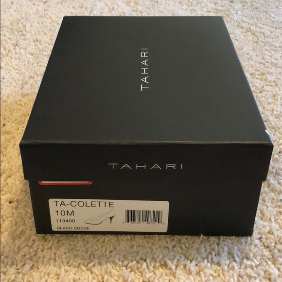 NWB Tahari Black Suede Round Toe Heels - Picture 5 of 6